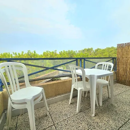 2 Pieces Avec Terrasse Et Piscine A - Fr-1-553-311