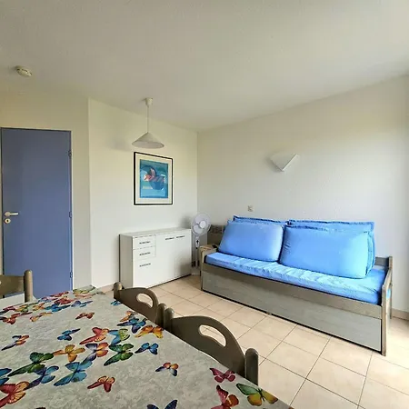 2 Pièces Avec Terrasse Et Piscine à - Fr-1-553-311 *