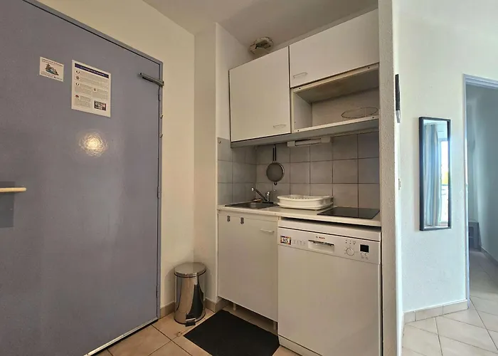 2 Pieces Avec Terrasse Et Piscine A - Fr-1-553-311 Appartement *